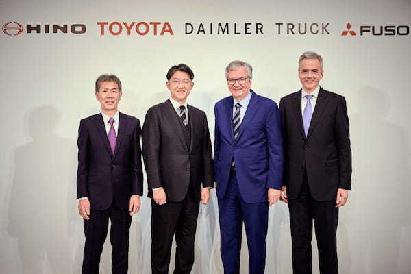 トヨタ、日野、ダイムラー、三菱ふそう統合の理由