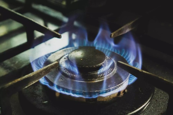 ユニフレームのミニロースターはちょっと焼くのに便利！おつまみの炙りや朝食作りに◎