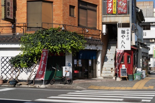 飲める八王子ラーメン店が16号沿いにオープン！『中華そば 麺や八八』