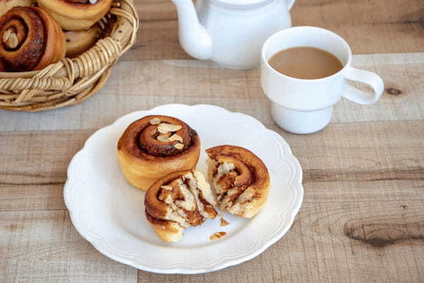 【Pan＆5周年】甘味とサク味が絶妙!くるくる渦巻のシナモンロールが新発売