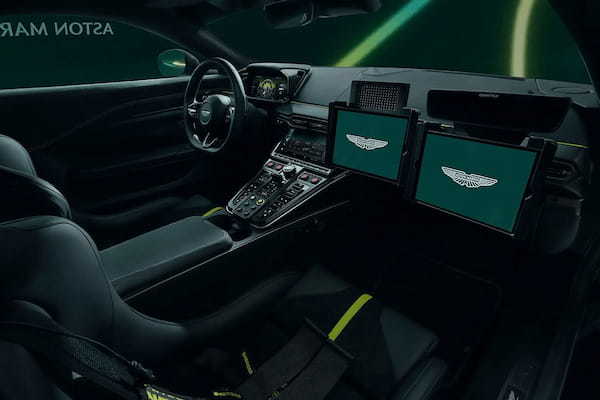 史上最速の新型アストンマーティン ヴァンテージ、フォーミュラ1®の新公式FIAセーフティカーに採用