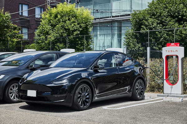 ポルシェ大好きオジサン、テスラ「モデルY」にハマる