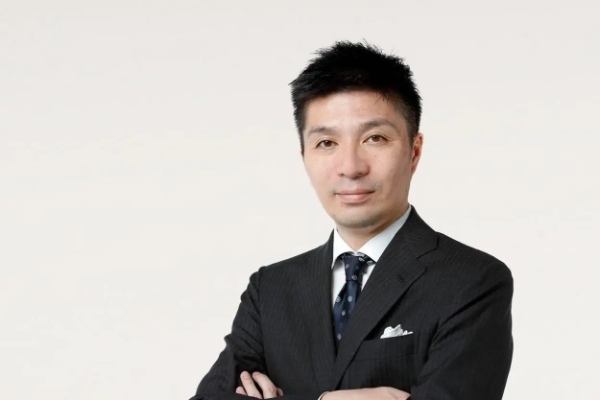 サイバーエージェント創業者・藤田晋氏の名言から学ぶ成功哲学|「今がんばらなければ、いつがんばる。」
