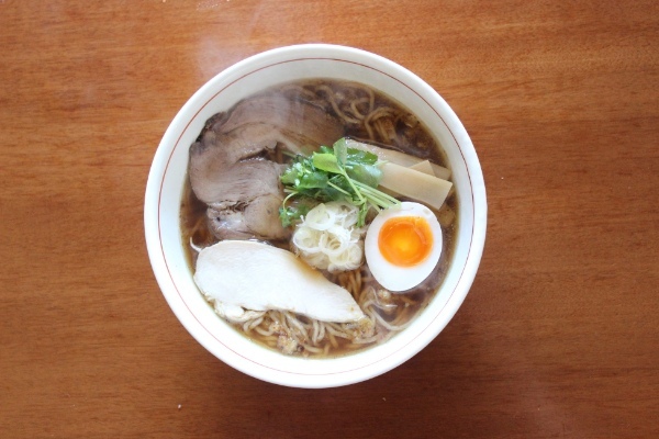 「ご当地ラーメンチャレンジby東京ラーメンストリート」がついに完結。フィナーレを飾る第7弾は「富良野とみ川」が東京初出店！ 第6弾北海道・函館「函館麺厨房あじさい」は4月19日(水)まで！