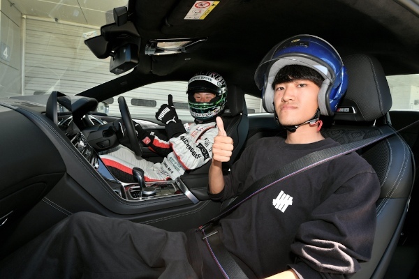 猛暑のサーキットもなんのその！ 富士スピードウェイ「BMWワンメイクドライビングレッスン」は今回も大盛況