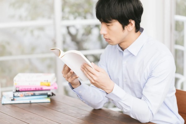 ドライな人は誤解されやすい？特徴と上手な付き合い方を解説！