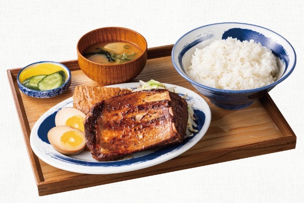 【骨付き豚肉にかぶりつく】肉めし岡もとに「スペアリブ肉めし」が期間限定で新登場！