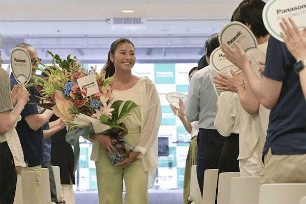 パナソニック・オートモーティブ・システムズがパリ五輪サーフィン女子代表・松田詩野選手の壮行会を開催