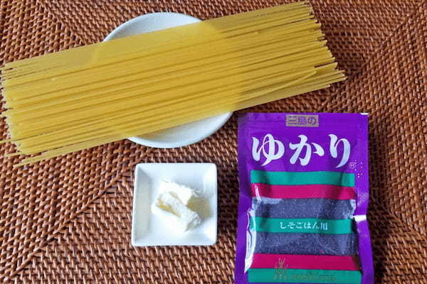 なべ氏の「ゆかりパスタ」は2つの“調味料”が相性抜群　意外な掛け算でこんなにコクウマ