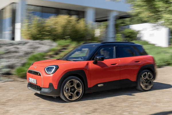 MINI ACEMAN 誕生　新世代MINI第3弾　EVクロスオーバーモデルは電気自動車専用