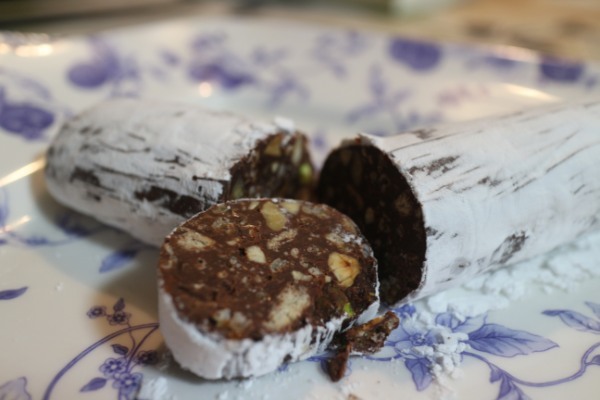 ロシアン洋菓子店の新作「禁断のチョコサラミ」は本当に禁断の味がした