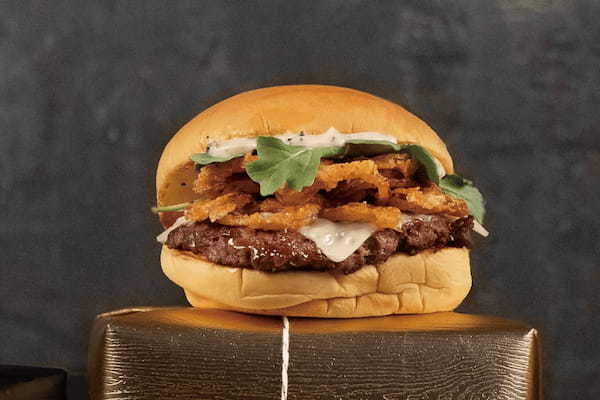 【Shake Shack】芳醇な黒トリュフの香りとジューシーな肉の旨味がたまらない「ブラックトリュフバーガー」が11月８日(水)より期間限定発売！