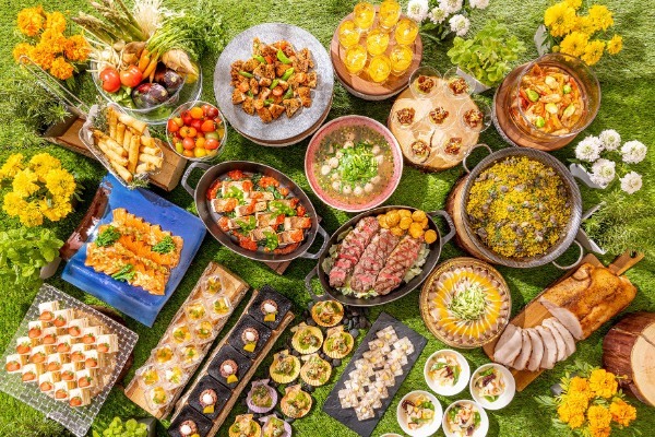 コンラッド東京、平日限定「シェフズ・トリート・ランチビュッフェ～九州・食の魅力～」を3月1日（水）から5月31日（水）まで開催