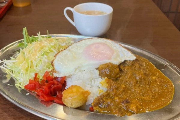 専門店超え!? カレー研究家が教える「極上カレーが味わえる意外な名店」7選