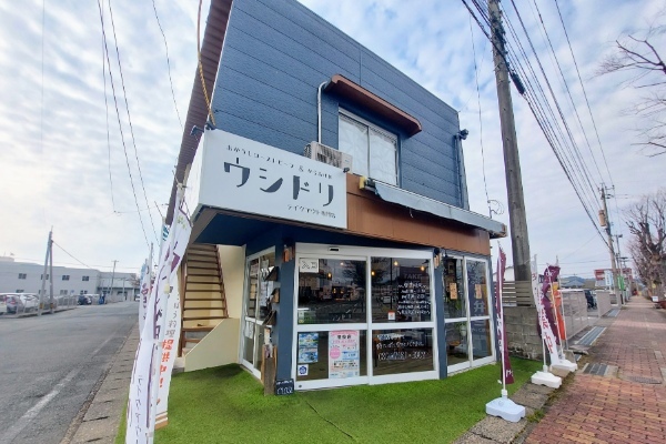 【菊池市】ウシドリのお弁当はからあげ、チキン南蛮、それにあか牛まで入ったまさに牛鶏三昧！