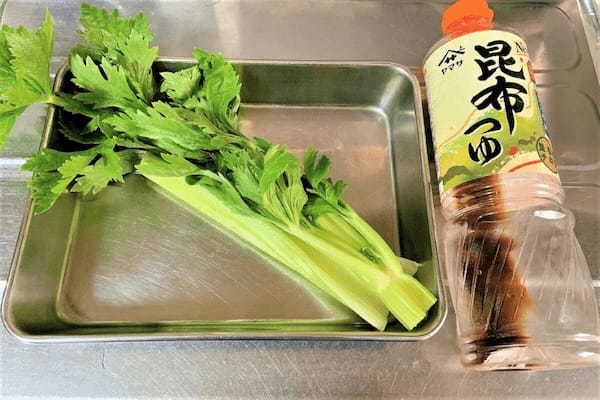 北斗晶の「セロリの食べかた」に驚き… “あの調味料”に漬けるだけで絶品の副菜に
