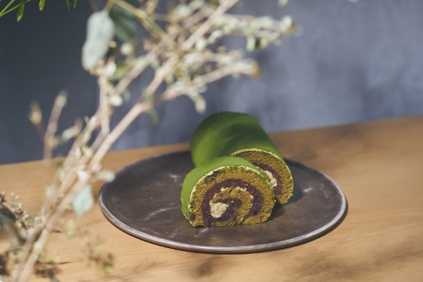 【あんこと/ANKO TO】北海道産小豆「きたろまん」使用。新商品「抹茶あんこバターロールケーキ」ほか、京都老舗茶舗の宇治抹茶を使った〈あんこ×抹茶〉新作あんこスイーツが続々登場!
