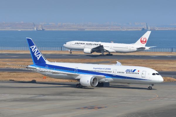 1.ANAとJALの株主優待を徹底比較!お得なのはどっち?航空会社2社の違いをチェック
