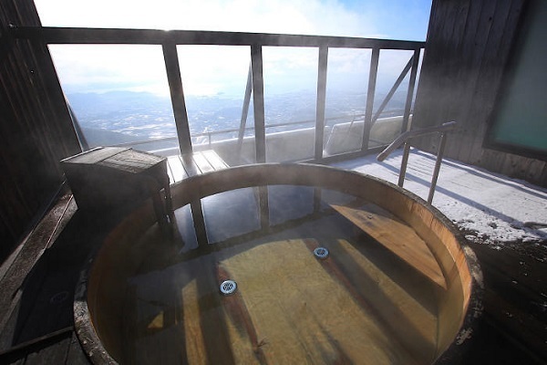 私のマイクロツーリズム宿泊編〜蒲郡温泉郷「天の丸」で夜景・雪見風呂・ご馳走三昧〜