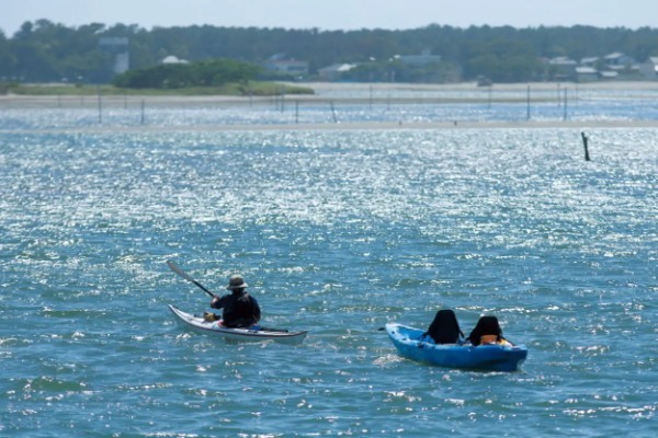 湖上探検と餃子を楽しむ浜名湖キャンプは大人のソロキャンパーに最適かも