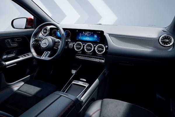 メルセデス・ベンツ　GLAシリーズの電動化とAMGモデルを追加