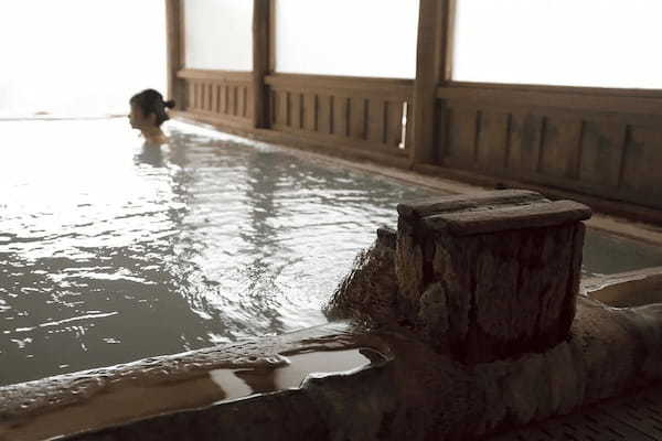 一足伸ばして名湯に浸かる。長野県の白骨温泉「湯元齊藤旅館」で“もてなしの心”に触れる