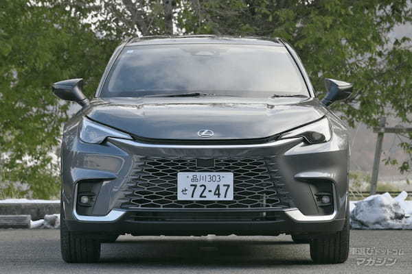 【プロ解説】カローラクロスよりも小さい高級SUV。レクサス LBX試乗レポート