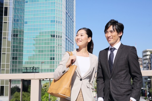 第二新卒が大企業に採用される可能性は？中途採用は？採用されやすい業界や会社は？