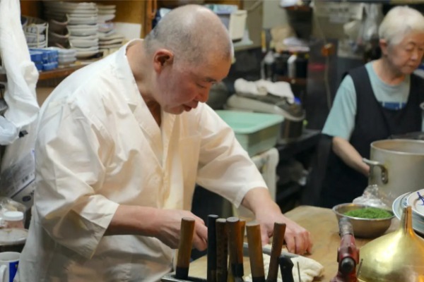 三陸・常磐の海の幸を食べ歩き！ 戸越銀座の期間限定コラボが旨すぎる