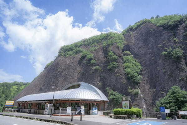 【フィールドレビュー】和歌山県古座川町にある「一枚岩自然公園キャンプ場」は絶景を楽しめる！