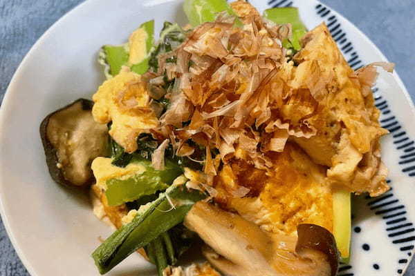 素材の美味しさ引き立つ「豆腐と小松菜の旨炒め」 肉なしでもメインを張るおかず