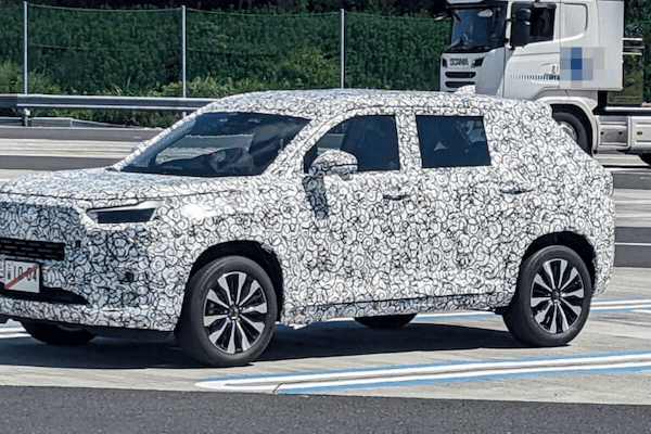 ホンダの新型SUV『エレベイト』テストカーをスパイショット!新ホイールデザインも見えた