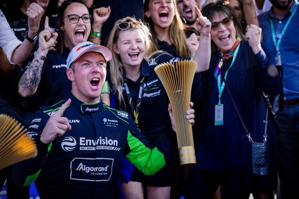 フォーミュラEシーズン9 第12戦 アメリカ・ポートランド エンビジョン・ジャガーのニック・キャシディが今季3勝目。チャンピオンシップも1点差で2位