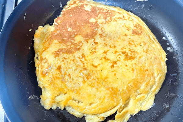 市販の千切りキャベツと卵で作る“オムレツ” 包丁いらず、ヘルシーなのに大満足