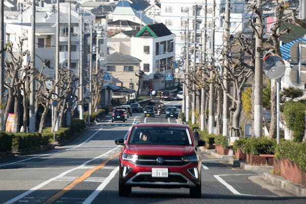 「T-Cross（ティークロス）」を試乗レビュー！VWの小型SUVの魅力とは？