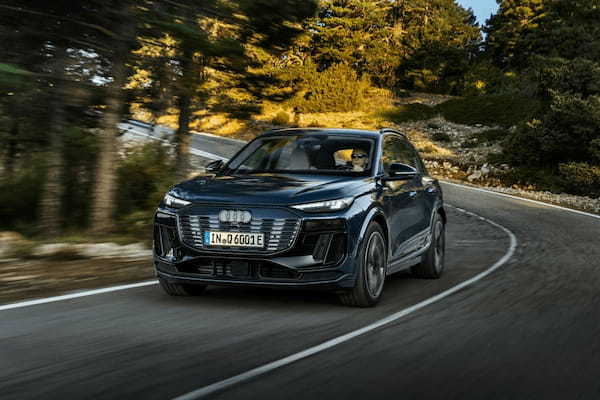 新型「アウディQ6 e-tron」で体験する、”技術による勝利”。性能、航続距離、ドライビングダイナミクスで基準を打ち立てた一台