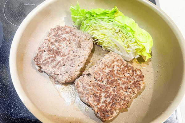 ネットで賛否両論の「ひき肉ステーキ」、批判勢も黙るウマさだった　一度食べたらやみつき…