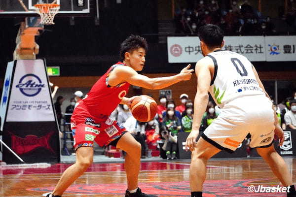 【Bリーグ】三遠豊橋ホームで初勝利 大野篤史HC「どうしても勝ちたかった」／金丸晃輔17得点チームハイ