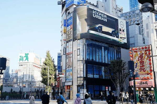 新宿の街頭ビジョンと｢フォートナイト｣内で世界観を紹介！ 日産､EVコンセプトカー第四弾｢ニッサン ハイパーパンク｣を発表