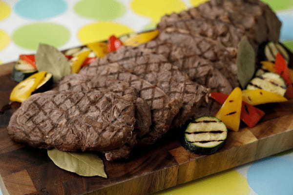 【大阪マリオット都ホテル】肉料理が集結!“Meat Fes”をライブキッチン「COOKA」にて開催