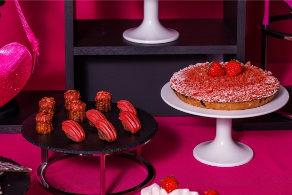 コンラッド大阪「CRUSH ON PINK」ストロベリースイーツビュッフェ