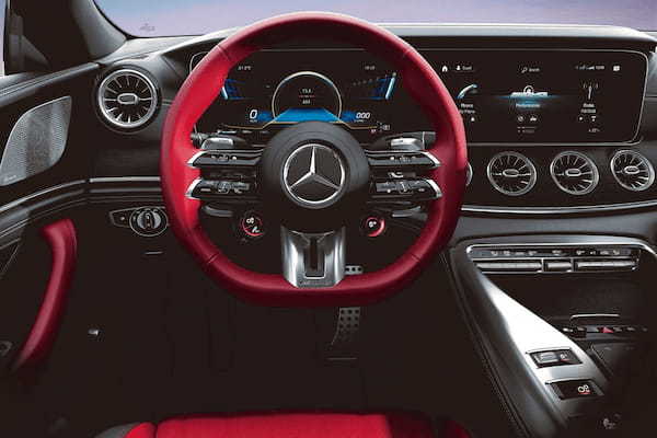 新型「メルセデスAMG GT 63 S 4MATIC+」、4.0リッターV8ツインターボ、最高出力639psを搭載した4ドアクーペ