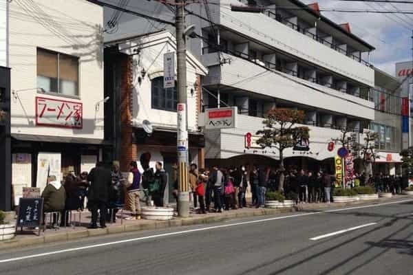 「お取り寄せラーメンでめぐるニッポンの名店！」を開催。第一弾は関西！地方名店の取り扱い強化