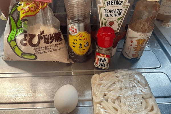 まるみキッチンの「ヤンニョム風うどん」が最高　家にある調味料だけで本格的な味に