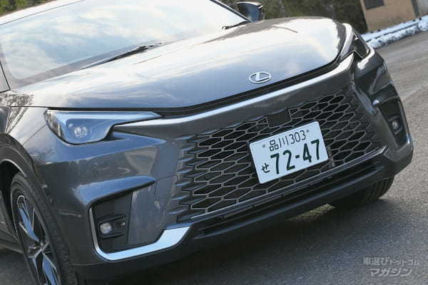 【プロ解説】カローラクロスよりも小さい高級SUV。レクサス LBX試乗レポート