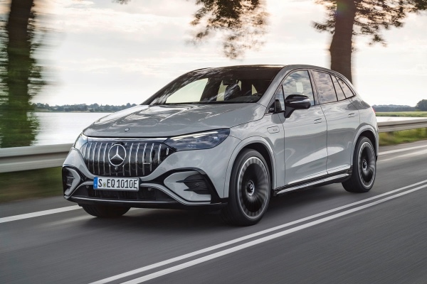 メルセデス・ベンツ　EQE SUV エグゼクティブクラスの本命SUV予約開始【詳解】