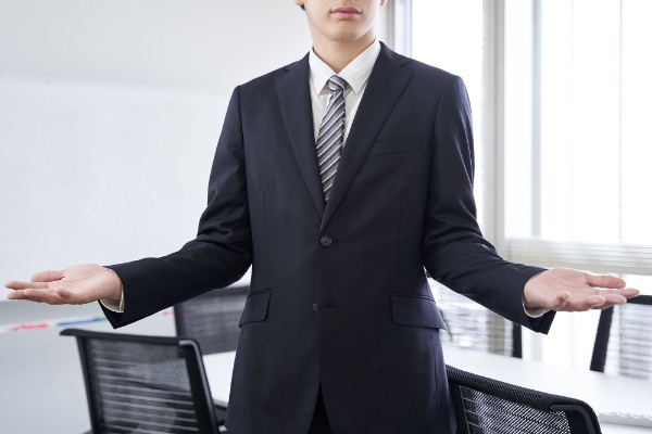 第二新卒と中途の違いは？転職にはどちらが有利？