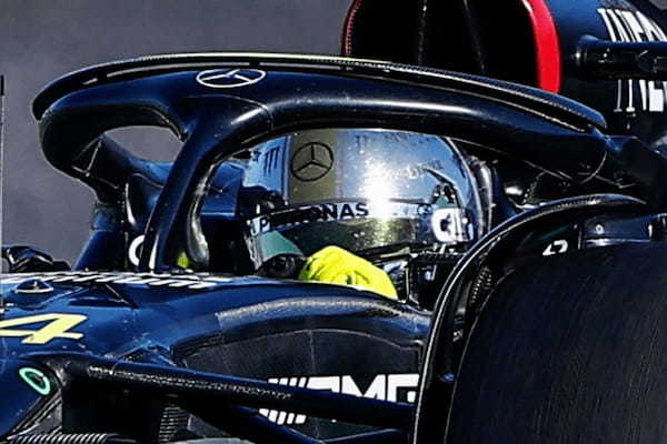 ルイス・ハミルトンの2023F1日本GP用ヘルメット・デザインを手がけた空山基さんインタビュー
