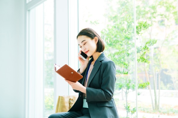 知っておきたいビジネス用語「架電」とは？