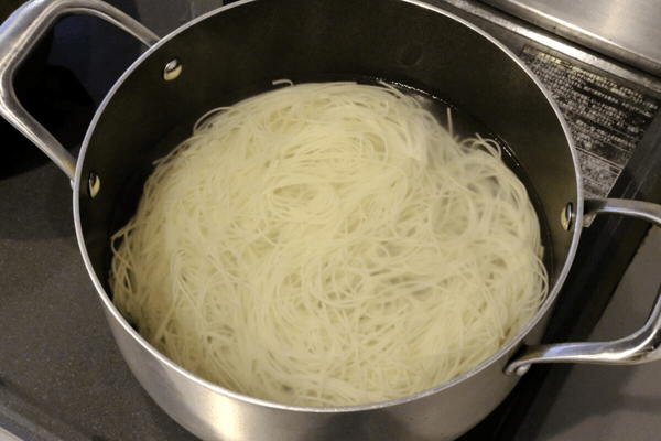 加藤綾菜 豚ナスそうめん